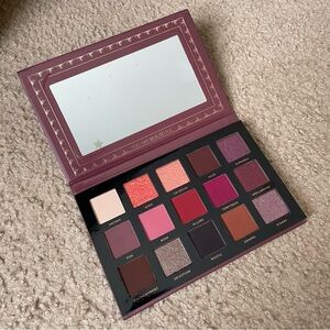 Ace Beautē Mystic Romance eyeshadow palette